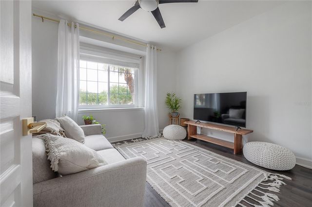 120 BRENT CIRCLE, Oldsmar, FL 34677