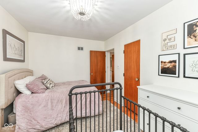 1607 Broad Ripple Avenue, Indianapolis, IN 46220