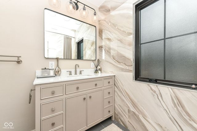 1607 Broad Ripple Avenue, Indianapolis, IN 46220