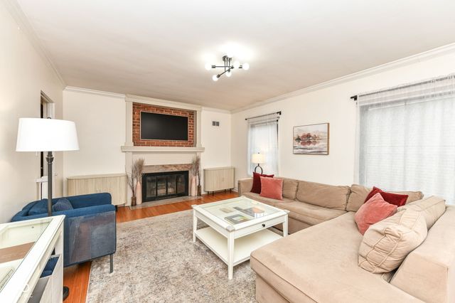 1607 Broad Ripple Avenue, Indianapolis, IN 46220