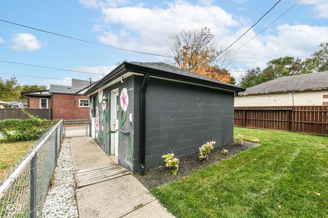 1607 Broad Ripple Avenue, Indianapolis, IN 46220