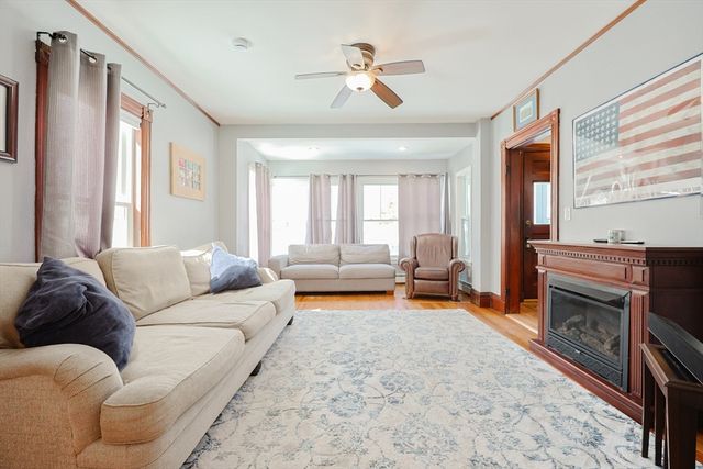 50 Riverside Pl, Walpole, MA 02081