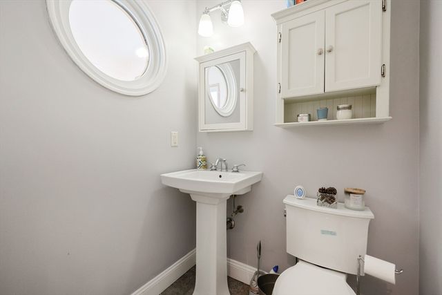 50 Riverside Pl, Walpole, MA 02081