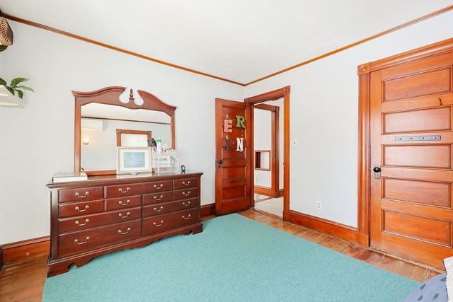 50 Riverside Pl, Walpole, MA 02081