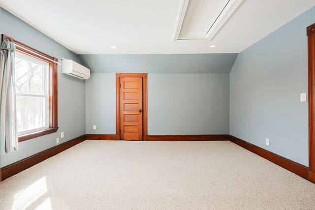 50 Riverside Pl, Walpole, MA 02081