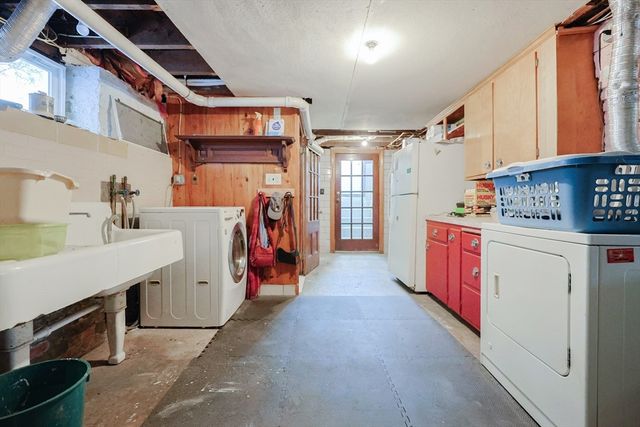 50 Riverside Pl, Walpole, MA 02081