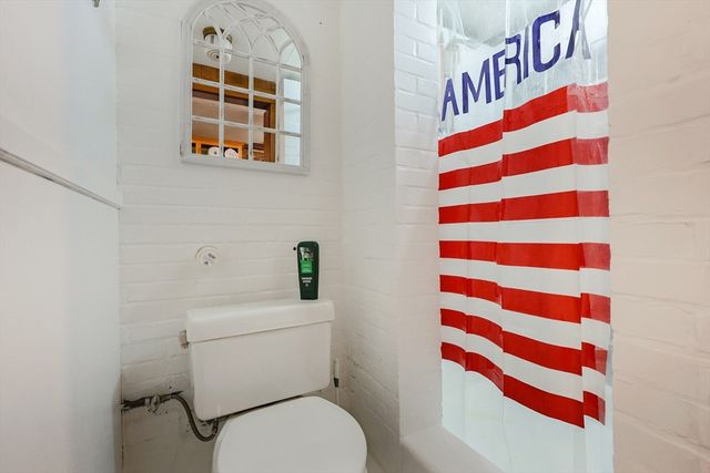 50 Riverside Pl, Walpole, MA 02081