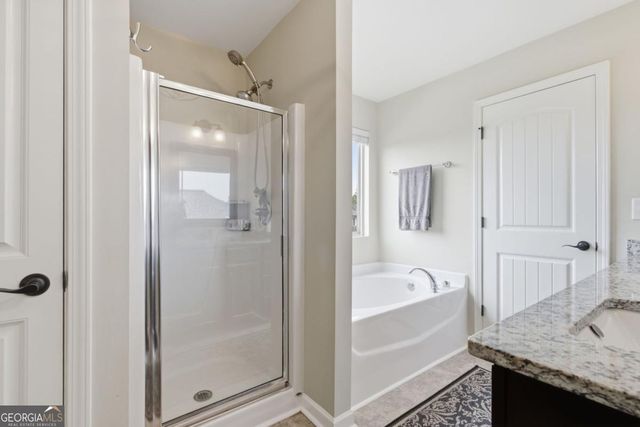 129 Kestrel Court E, Dawsonville, GA 30534