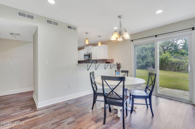 715 Sunset Circle, Beaufort, SC 29906