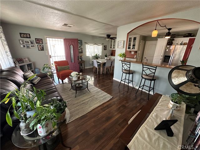 260 N Lyon Avenue 112, Hemet, CA 92543
