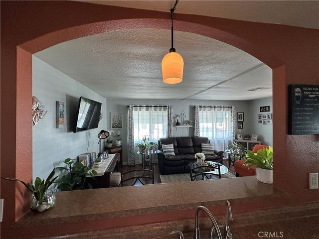 260 N Lyon Avenue 112, Hemet, CA 92543