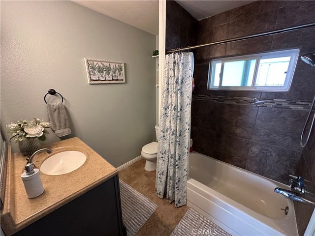260 N Lyon Avenue 112, Hemet, CA 92543
