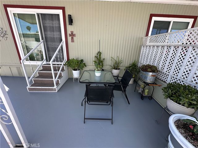 260 N Lyon Avenue 112, Hemet, CA 92543