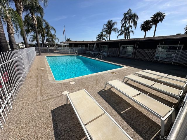 260 N Lyon Avenue 112, Hemet, CA 92543