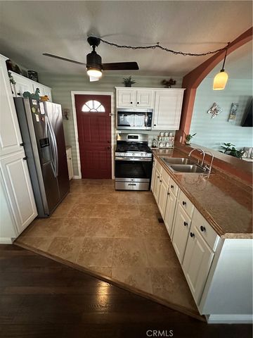260 N Lyon Avenue 112, Hemet, CA 92543