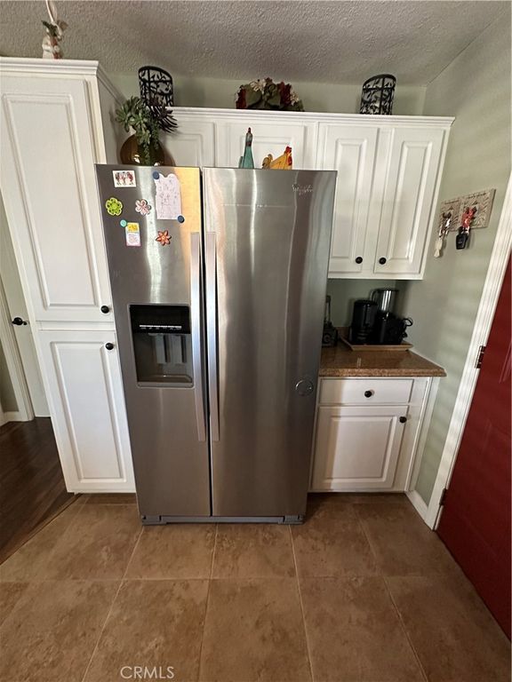 Image 10 of property listing at 260 N Lyon Avenue 112, Hemet, CA 92543