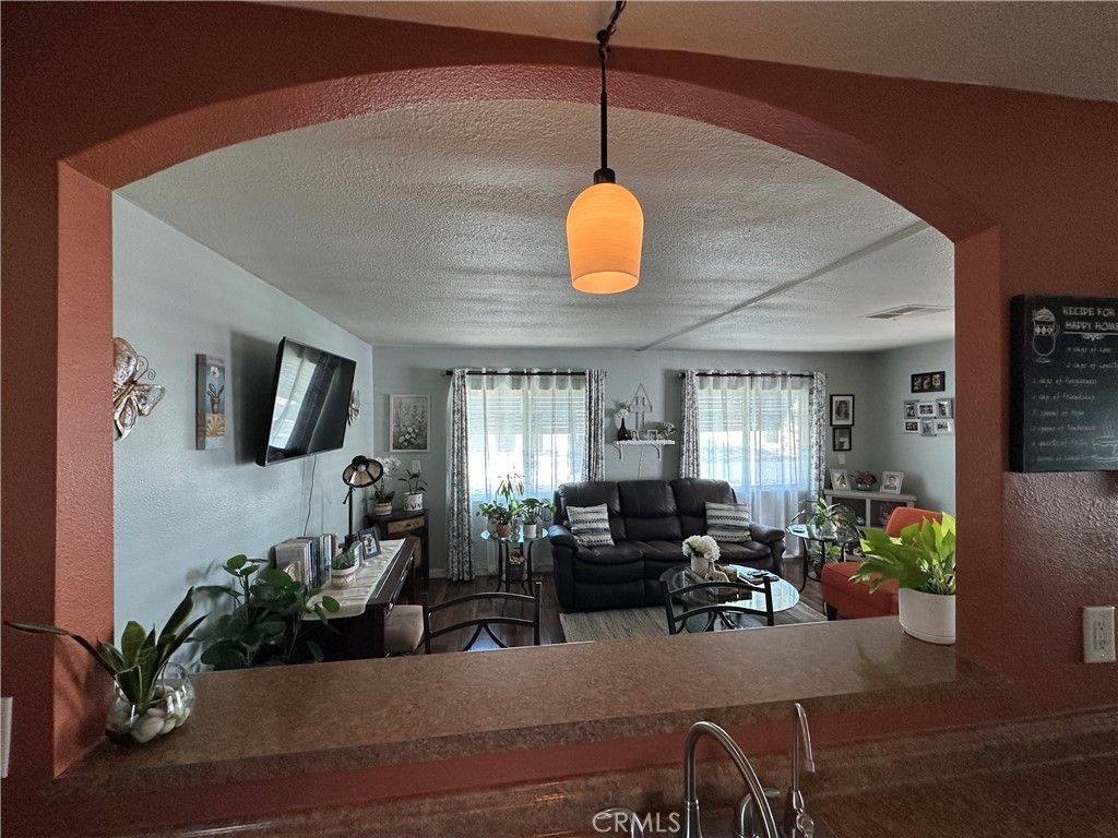 Image 20 of property listing at 260 N Lyon Avenue 112, Hemet, CA 92543