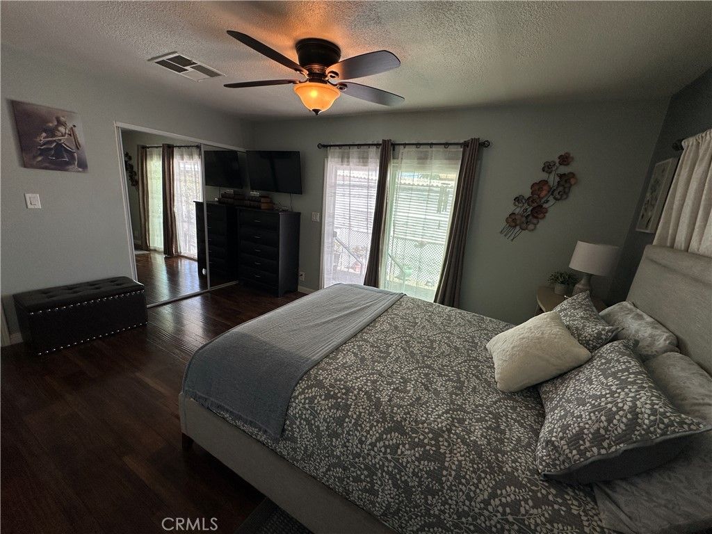 Image 28 of property listing at 260 N Lyon Avenue 112, Hemet, CA 92543