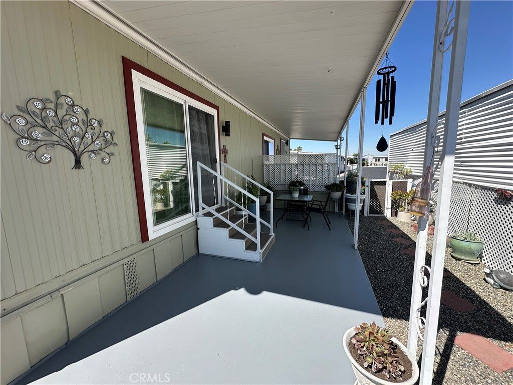 Image 32 of property listing at 260 N Lyon Avenue 112, Hemet, CA 92543