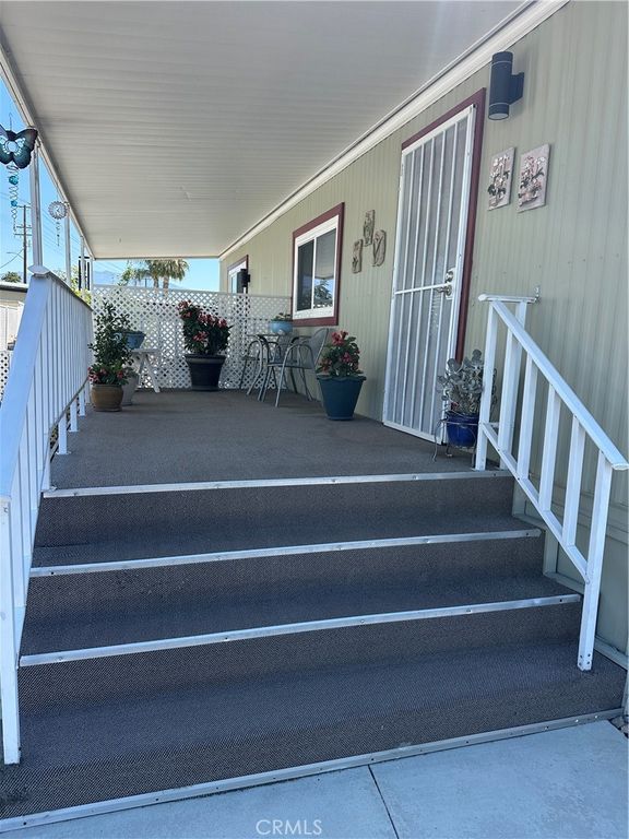 Image 43 of property listing at 260 N Lyon Avenue 112, Hemet, CA 92543