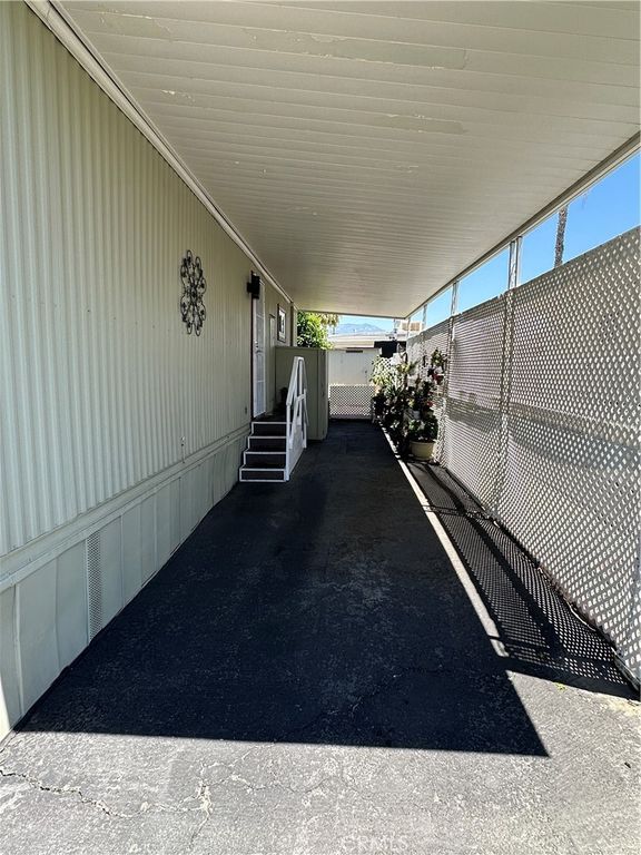 Image 47 of property listing at 260 N Lyon Avenue 112, Hemet, CA 92543