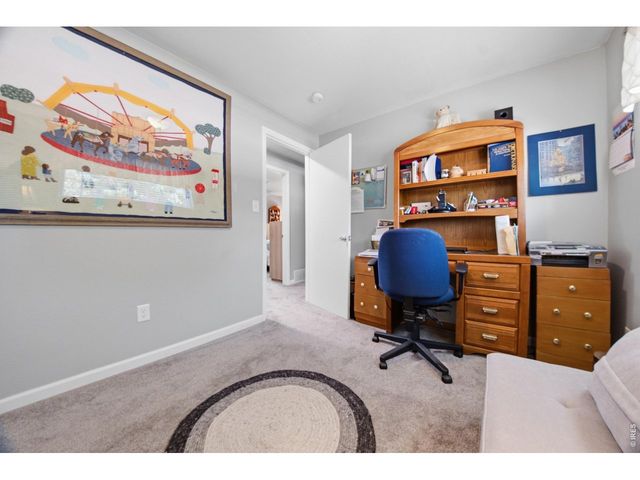 4 S Gay Dr, Longmont, CO 80501