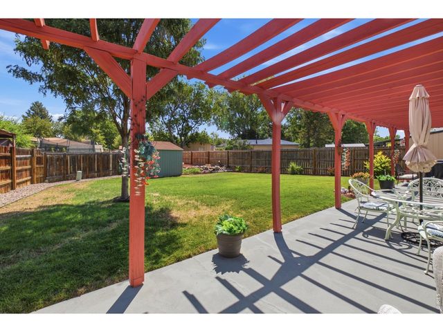 4 S Gay Dr, Longmont, CO 80501