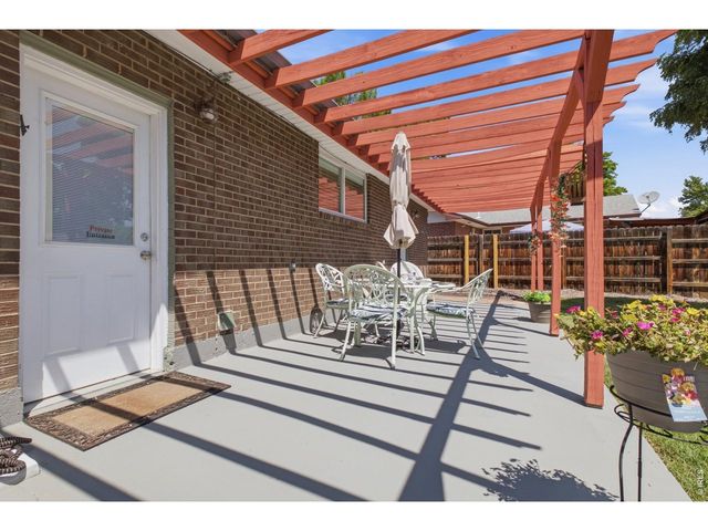 4 S Gay Dr, Longmont, CO 80501