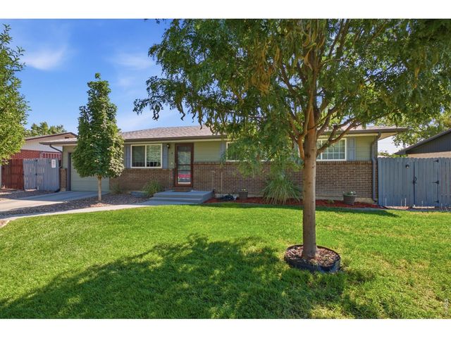 4 S Gay Dr, Longmont, CO 80501
