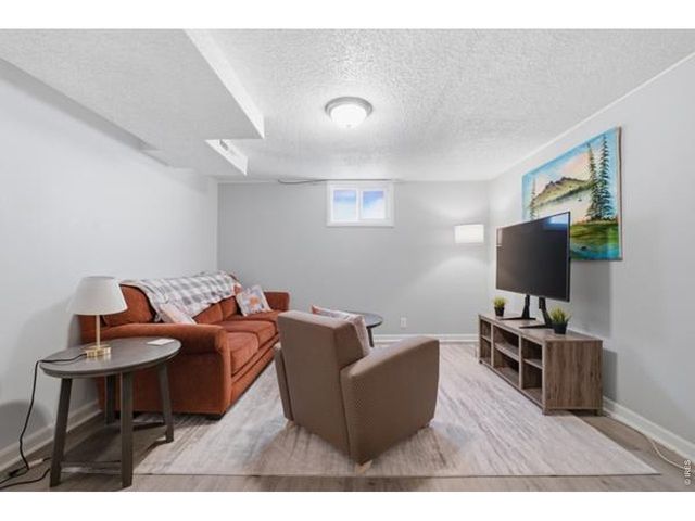 4 S Gay Dr, Longmont, CO 80501
