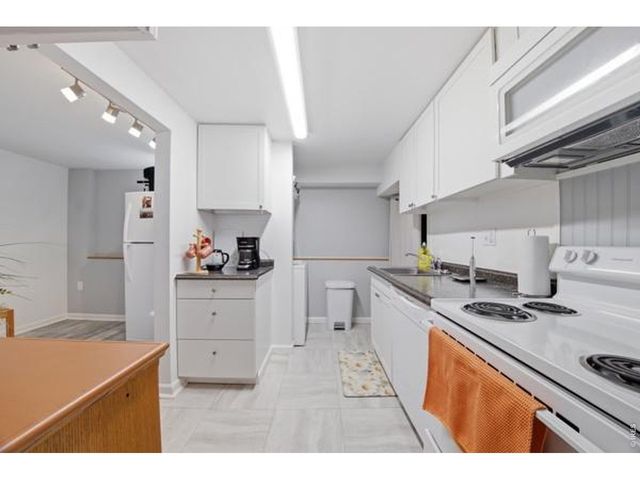4 S Gay Dr, Longmont, CO 80501