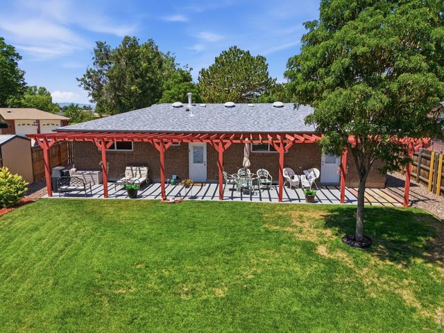 4 S Gay Dr, Longmont, CO 80501
