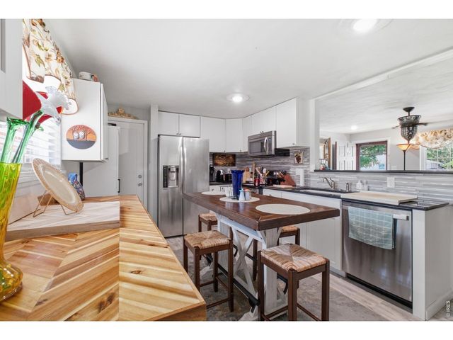 4 S Gay Dr, Longmont, CO 80501