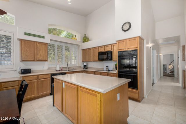 7162 W PERSHING Avenue, Peoria, AZ 85381