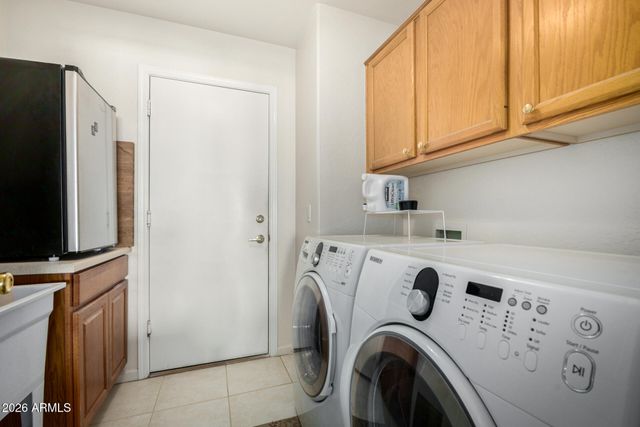 7162 W PERSHING Avenue, Peoria, AZ 85381