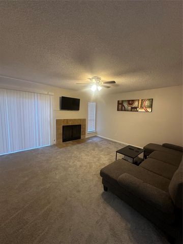 6601 Sands Point Drive 74, Houston, TX 77074