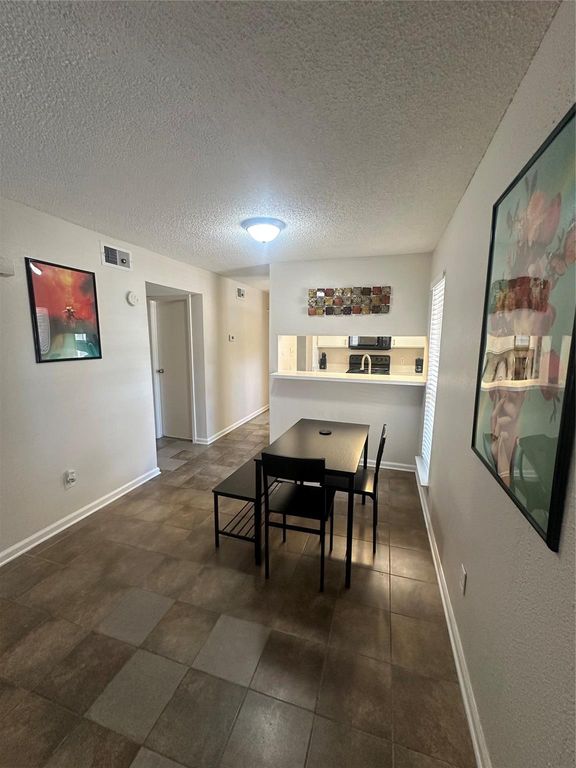 6601 Sands Point Drive 74, Houston, TX 77074
