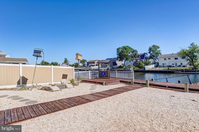 30 W MOHAWK DR, Little Egg Harbor Twp, NJ 08087