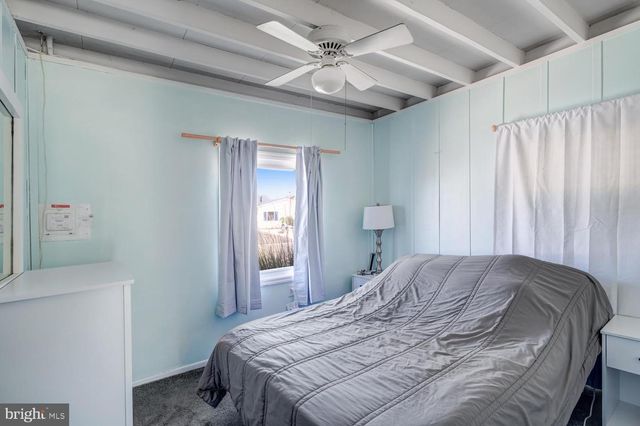 30 W MOHAWK DR, Little Egg Harbor Twp, NJ 08087