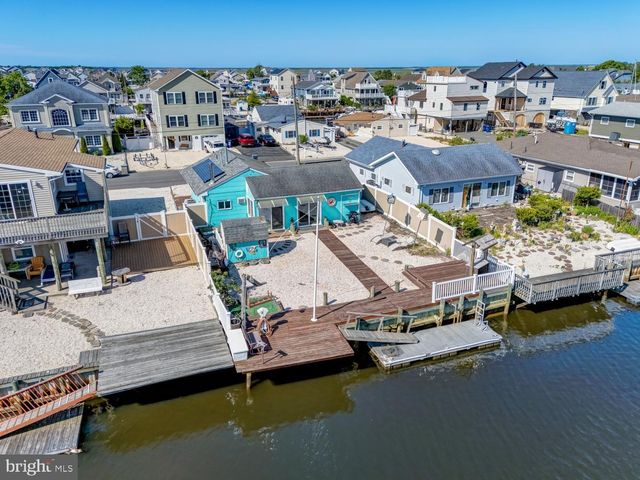 30 W MOHAWK DR, Little Egg Harbor Twp, NJ 08087