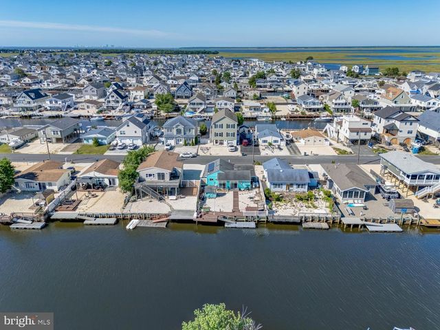 30 W MOHAWK DR, Little Egg Harbor Twp, NJ 08087