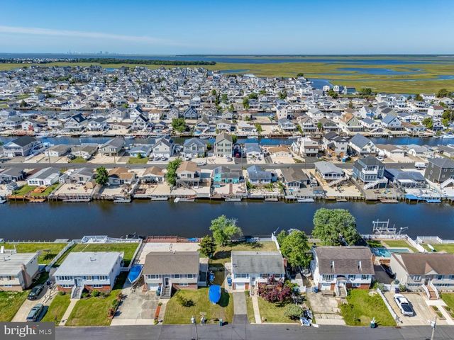 30 W MOHAWK DR, Little Egg Harbor Twp, NJ 08087