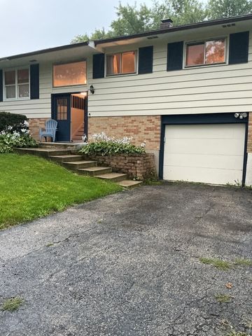 21W205 Coronet Road, Lombard, IL 60148