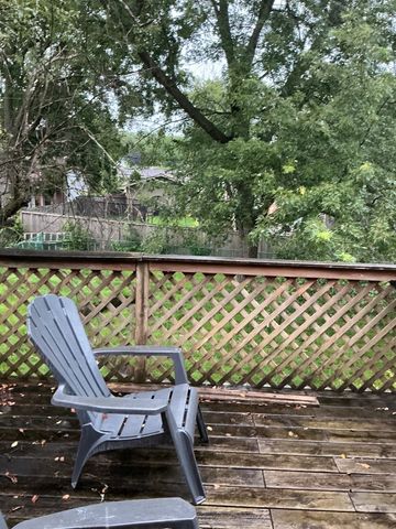 21W205 Coronet Road, Lombard, IL 60148