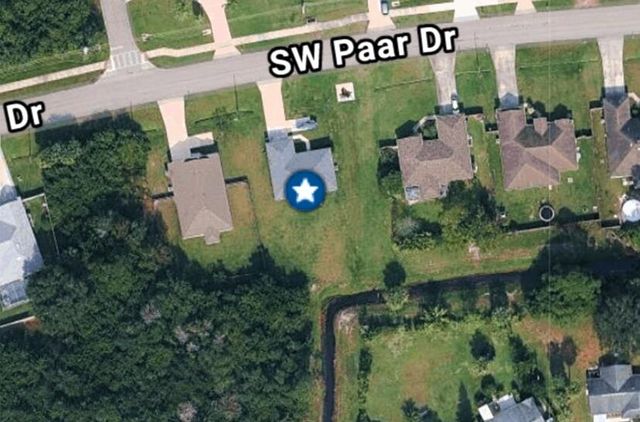 682 SW PAAR Drive, Port St. Lucie, Port St Lucie, FL 34953
