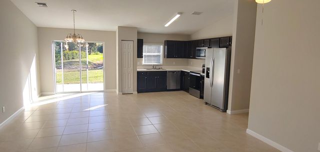 682 SW PAAR Drive, Port St. Lucie, Port St Lucie, FL 34953