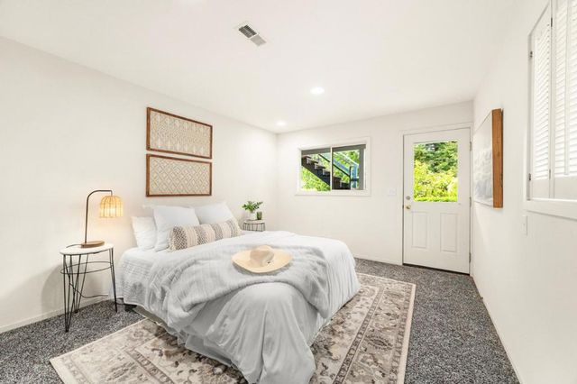 325 14th Avenue, Santa Cruz, CA 95062