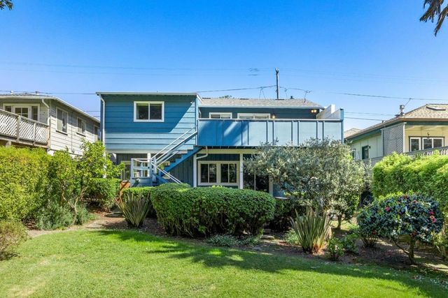 325 14th Avenue, Santa Cruz, CA 95062