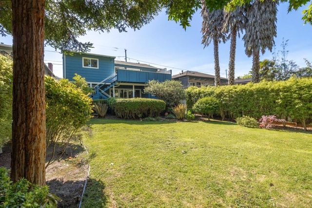 325 14th Avenue, Santa Cruz, CA 95062