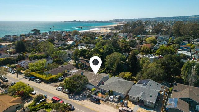 325 14th Avenue, Santa Cruz, CA 95062